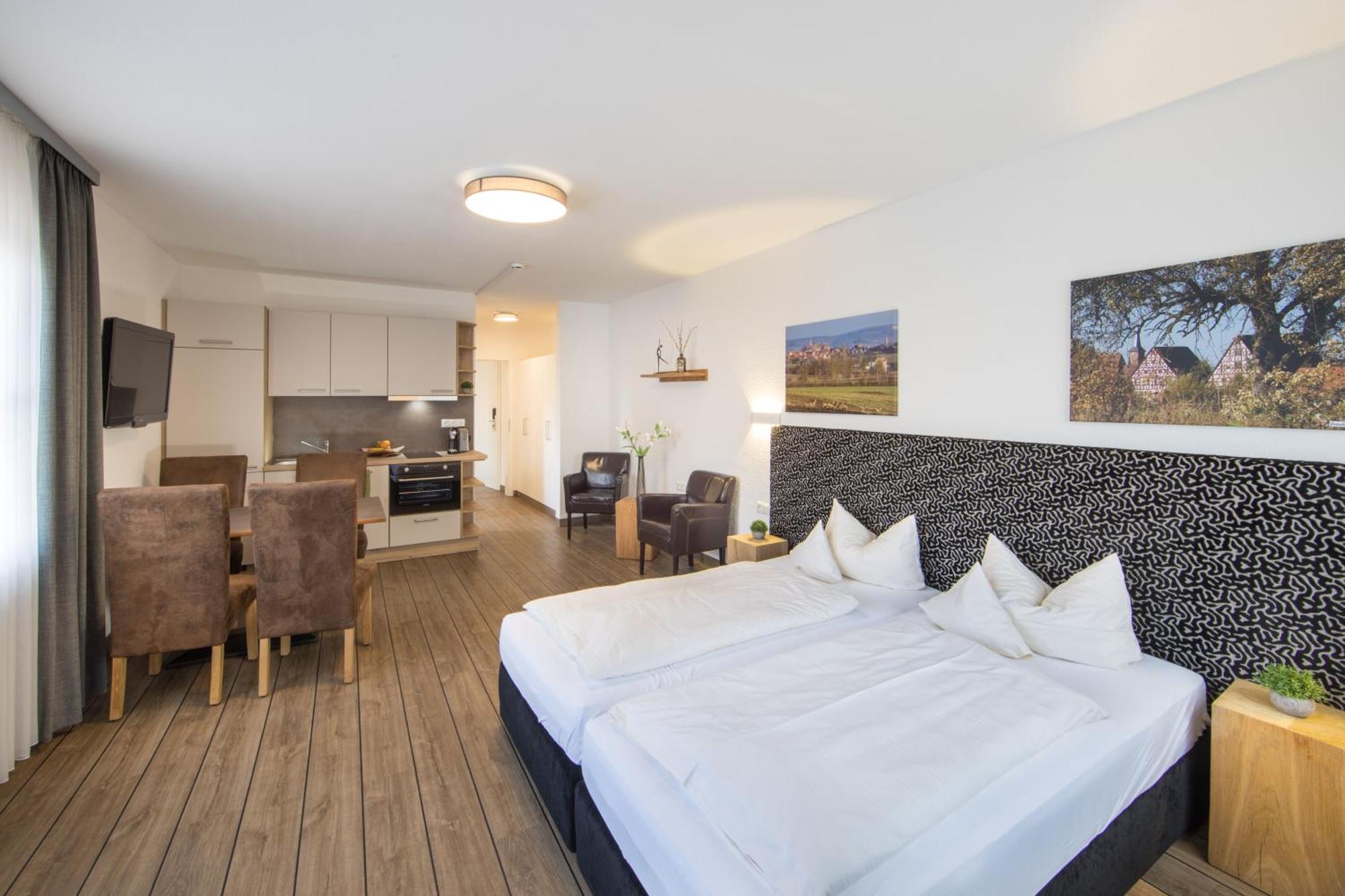 Hotel Am Kurpark Spaeth Бад Виндсхайм Екстериор снимка
