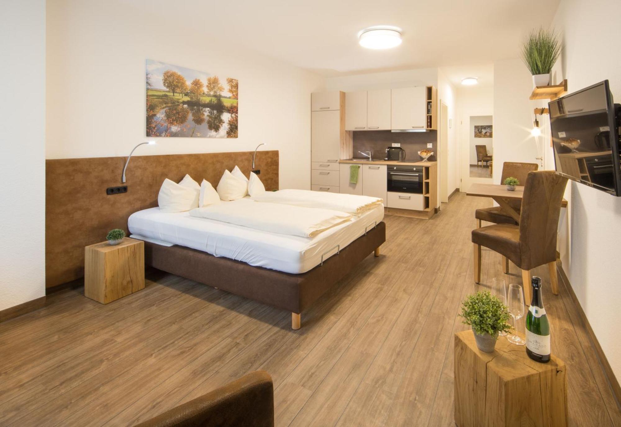 Hotel Am Kurpark Spaeth Бад Виндсхайм Екстериор снимка